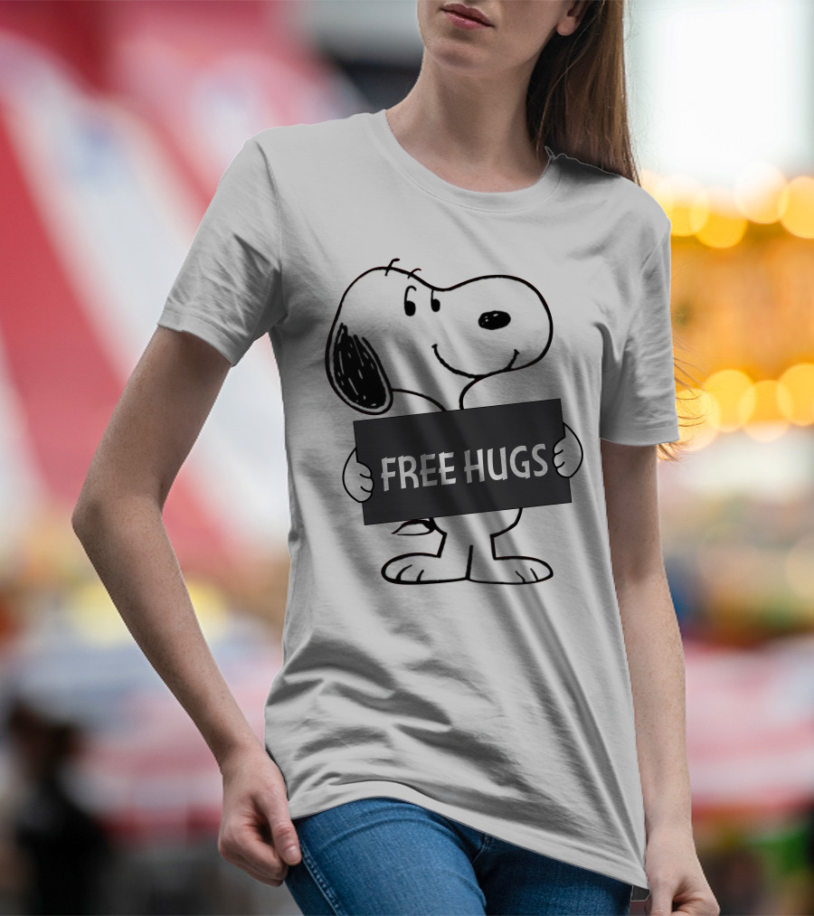 Free Hugs Snoopy Peanuts T-Shirt