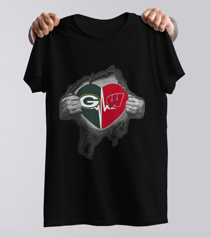 Green Bay Packers Wisconsin Badgers Heart Inside Hands Peeling Revealing T-Shirt