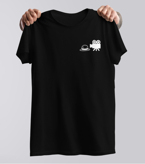 TV Animation One Piece Staff Henry Thurlow Straw Hat Pirate Film Camera T-Shirt