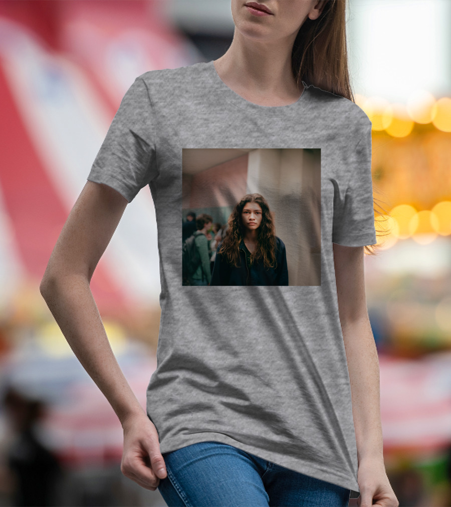Labrinth Euphoria Season 2 Music Labrinth-Music Shop Rue Hallway Scene T-Shirt