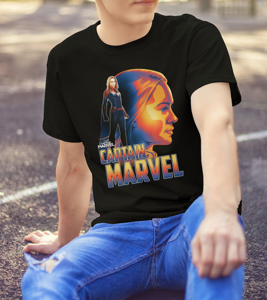 Captain Marvel Heroic Sunset Profile T-Shirt