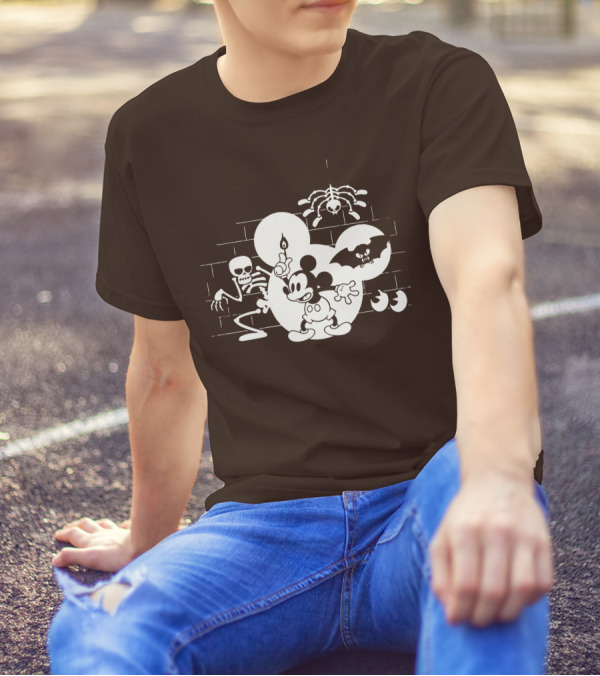 Mickey Mouse Haunted Halloween Mansion With Skeleton And Bat T-Shirt