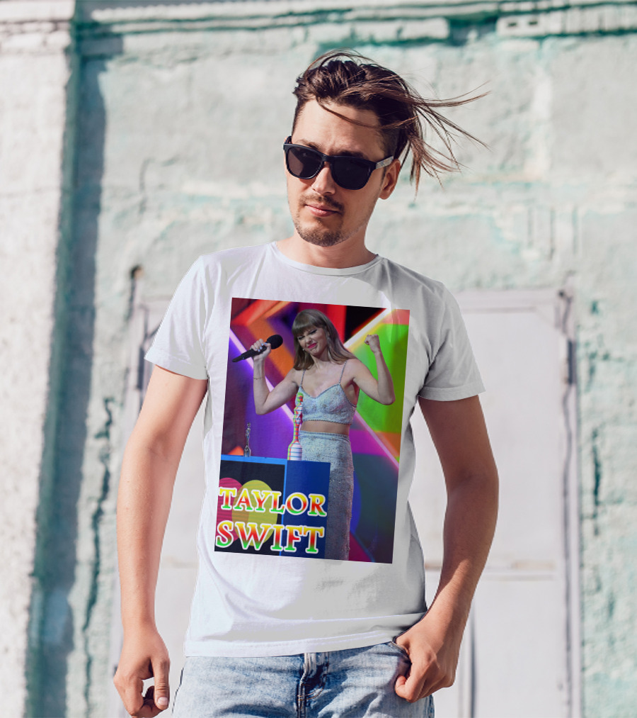 TAYLOR SWIFT Award Celebration Pop T-Shirt