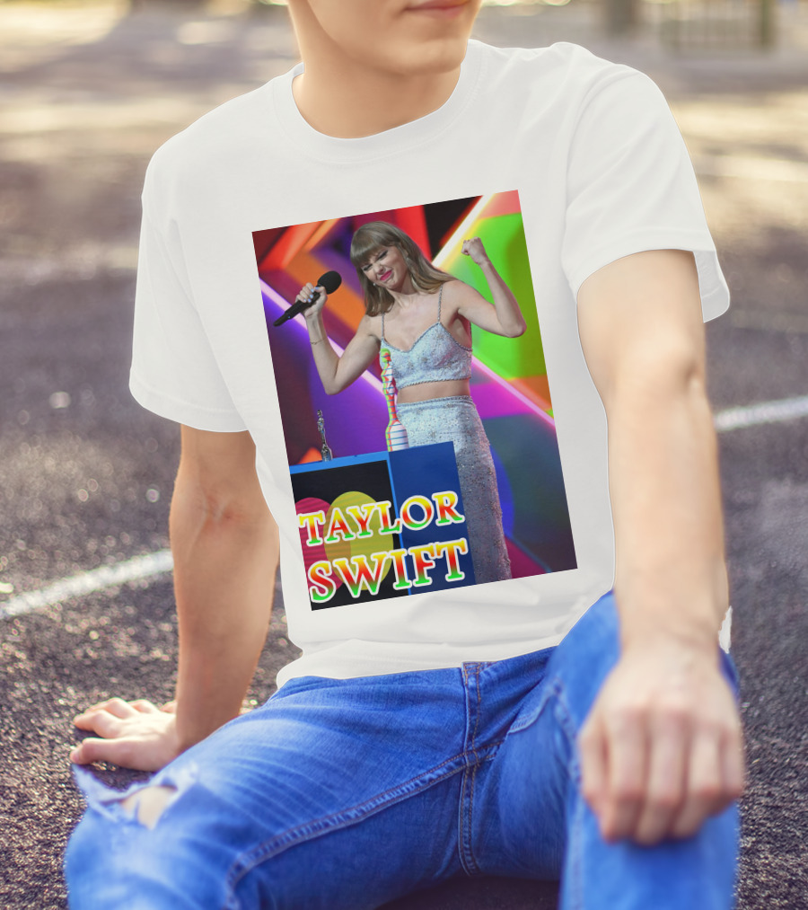 TAYLOR SWIFT Award Celebration Pop T-Shirt