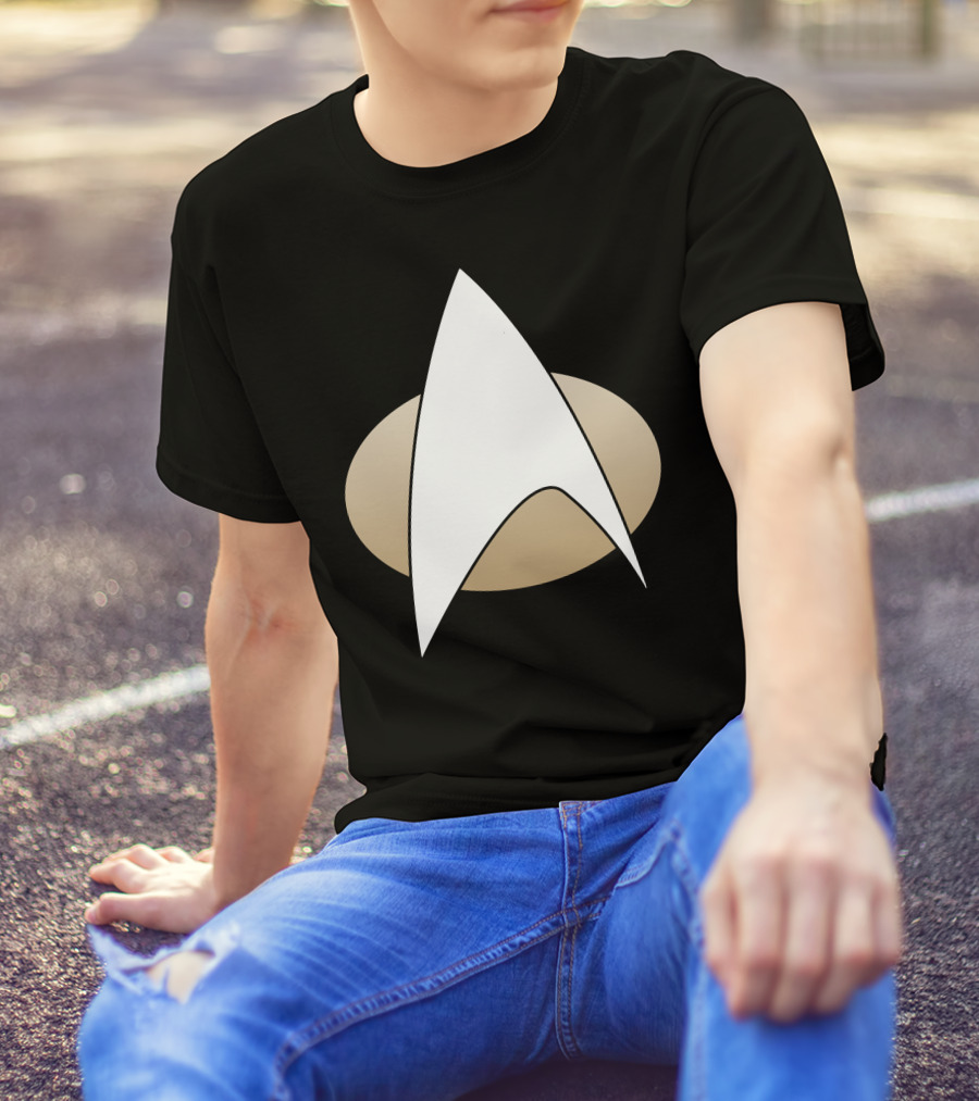 Star Trek Command Red Paneled Uniform Badge Insignia T-Shirt