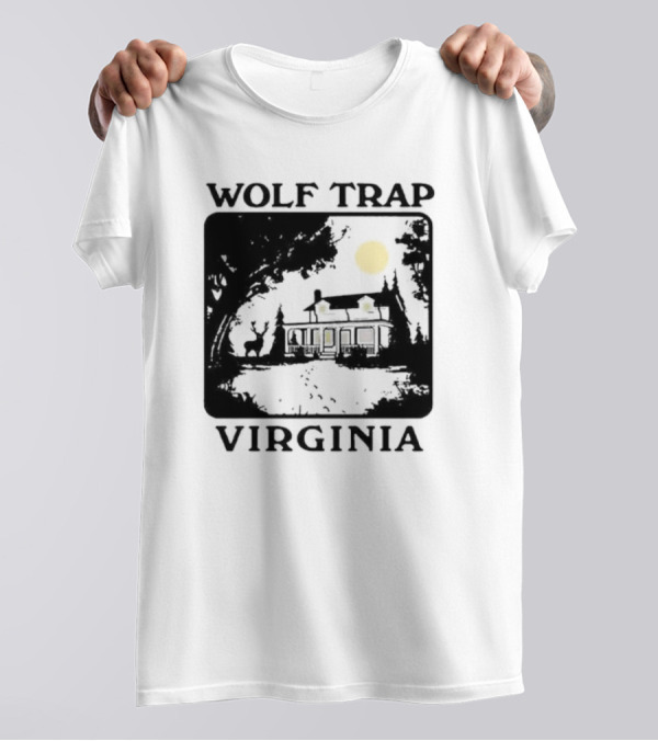 Wolf Trap Virginia Nighttime Scene Deer Moonlit House T-Shirt