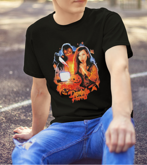 Danielle Harris Trick Or Treat Halloween Lollipop Pumpkin Knife Scary TV T-Shirt