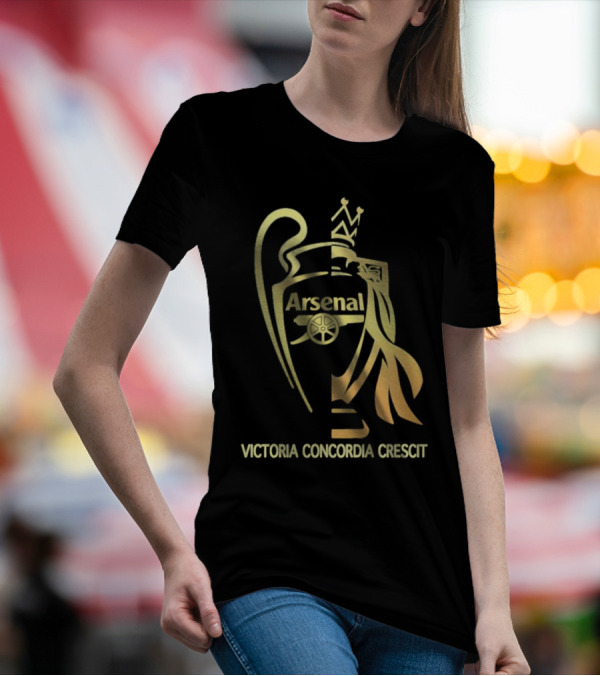 Arsenal Victoria Concordia Crescit Trophy T-Shirt
