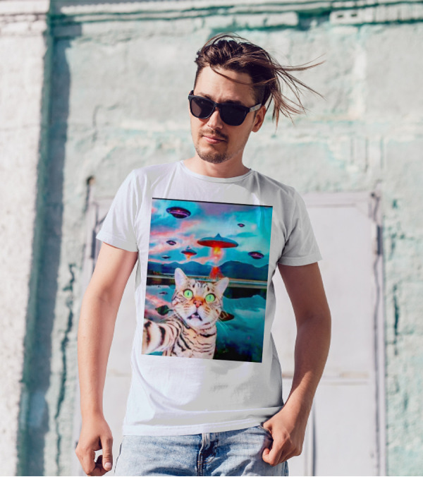 Cat Takes Selfie With UFOs In Scenic Landscape T-Shirt