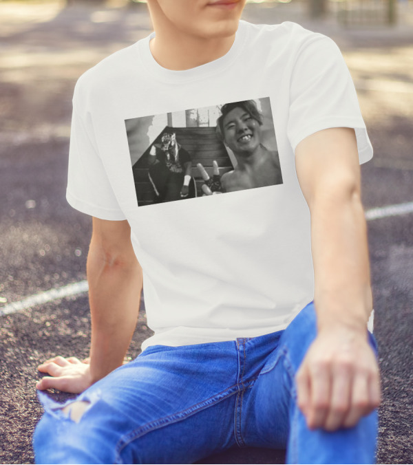 Master Wato El Desperado Peace Sign Selfie Stairs T-Shirt
