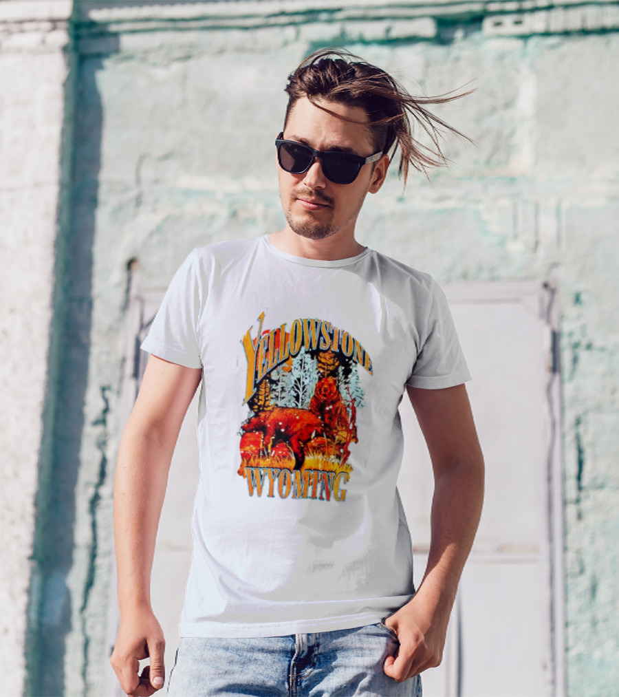 Yellowstone Wyoming Bears Wildlife Scenery T-Shirt