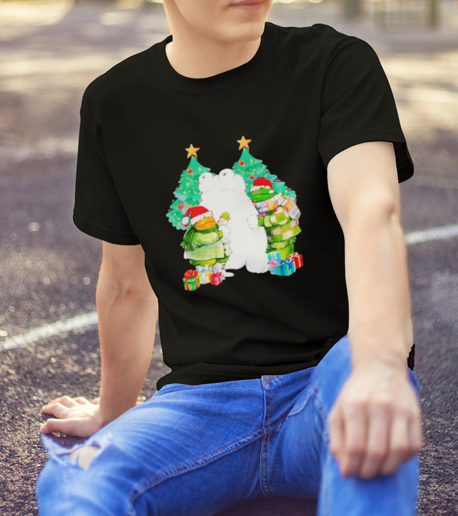 Frog And Toad Christmas Trees Presents Holiday Scene T-Shirt