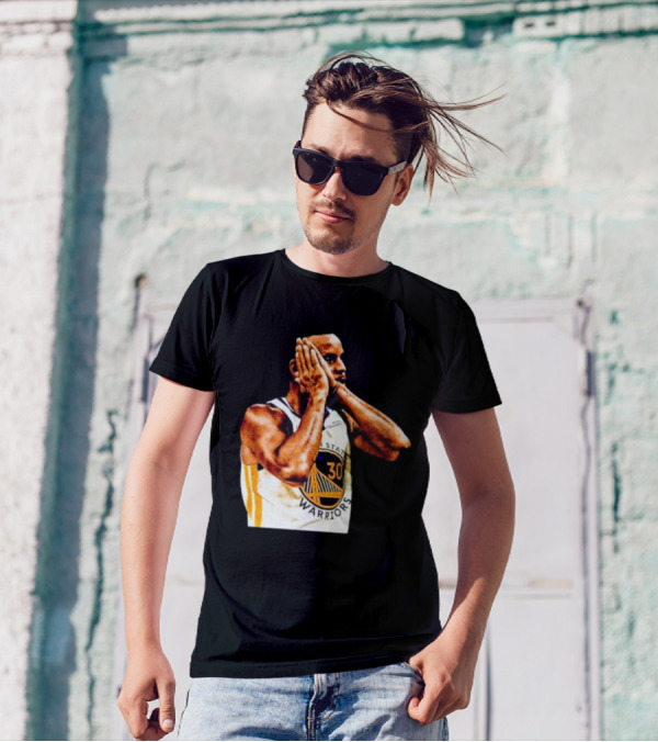 Golden State Warriors Stephen Curry Celebration Fan T-Shirt