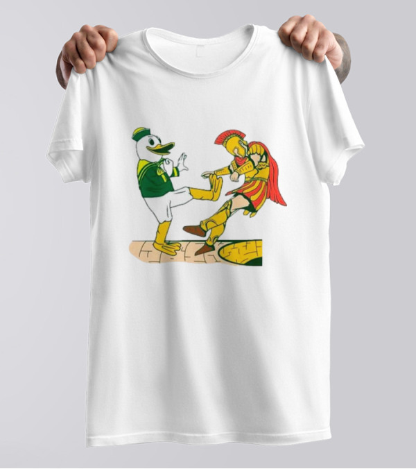 USC Trojans Versus Oregon Ducks Kick Scene T-Shirt
