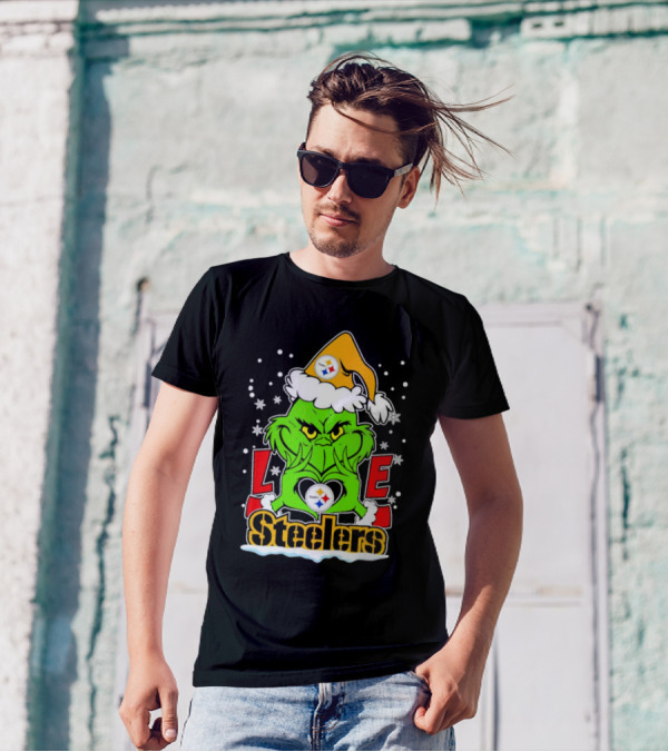 The Grinch Santa Hat Love Pittsburgh Steelers Logo Snowflakes T-Shirt
