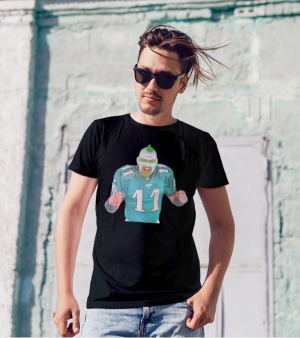 Jamie Pagliei The Philly Sports Fanatic In Eagles Jersey 11 T-Shirt