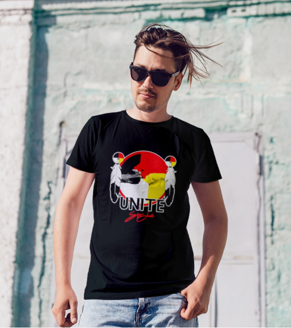 UNITE Style Native American Feathers Colorful Unity T-Shirt