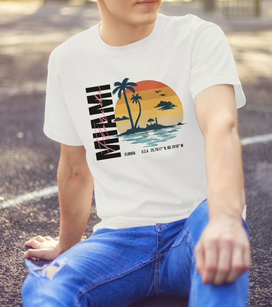 MIAMI FLORIDA U.S.A. 25.7617° N, 80.1918° W Sunset Palms Birds T-Shirt