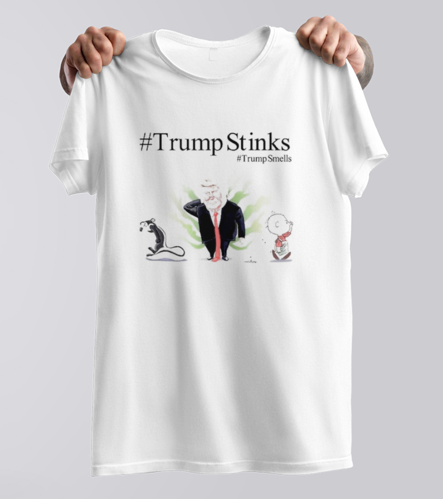 TrumpStinks #TrumpSmells Skunk And Baby T-Shirt
