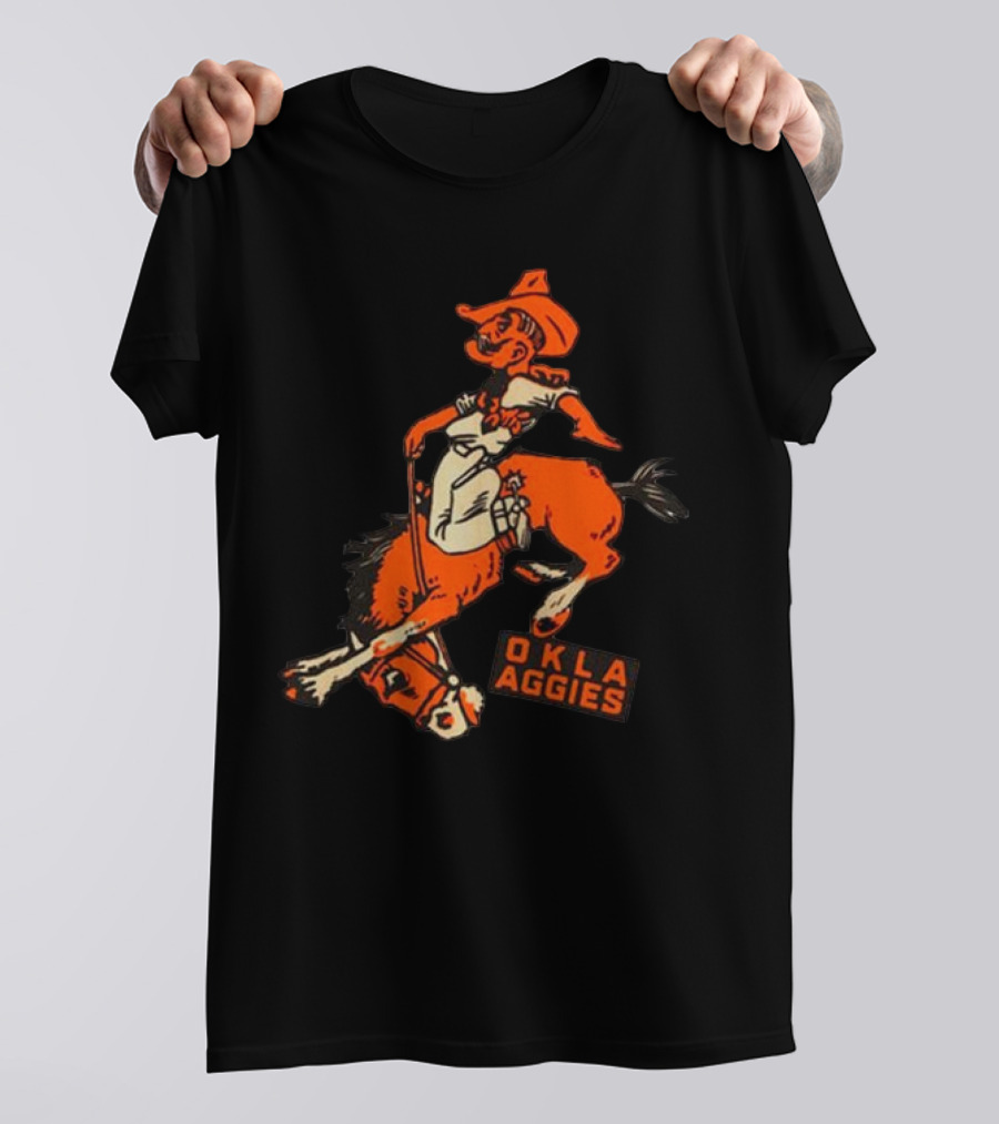 Oklahoma State Okla Aggies Cowboy Riding Horse T-Shirt