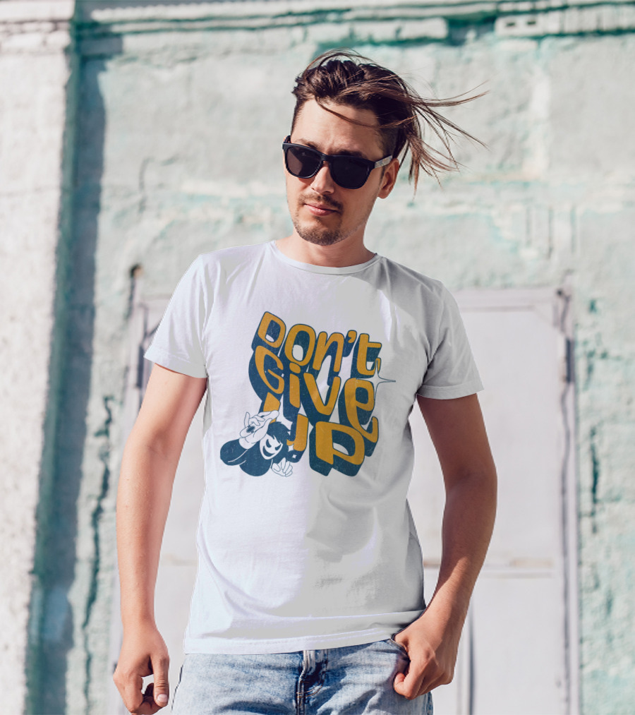 DON'T GIVE UP Retro Cartoon Hand Gesture Text T-Shirt