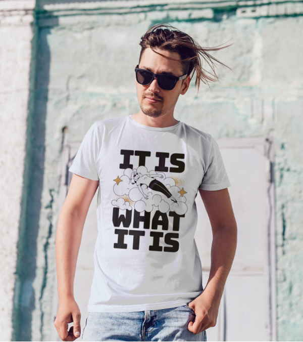 IT IS WHAT IT IS Clouds And Stars Relaxed Figure T-Shirt