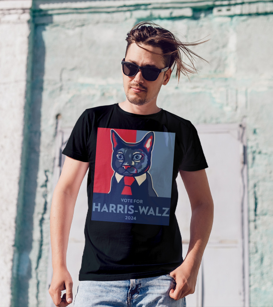 Vote For Harris-Walz 2024 Cat Ladies Red Blue T-Shirt