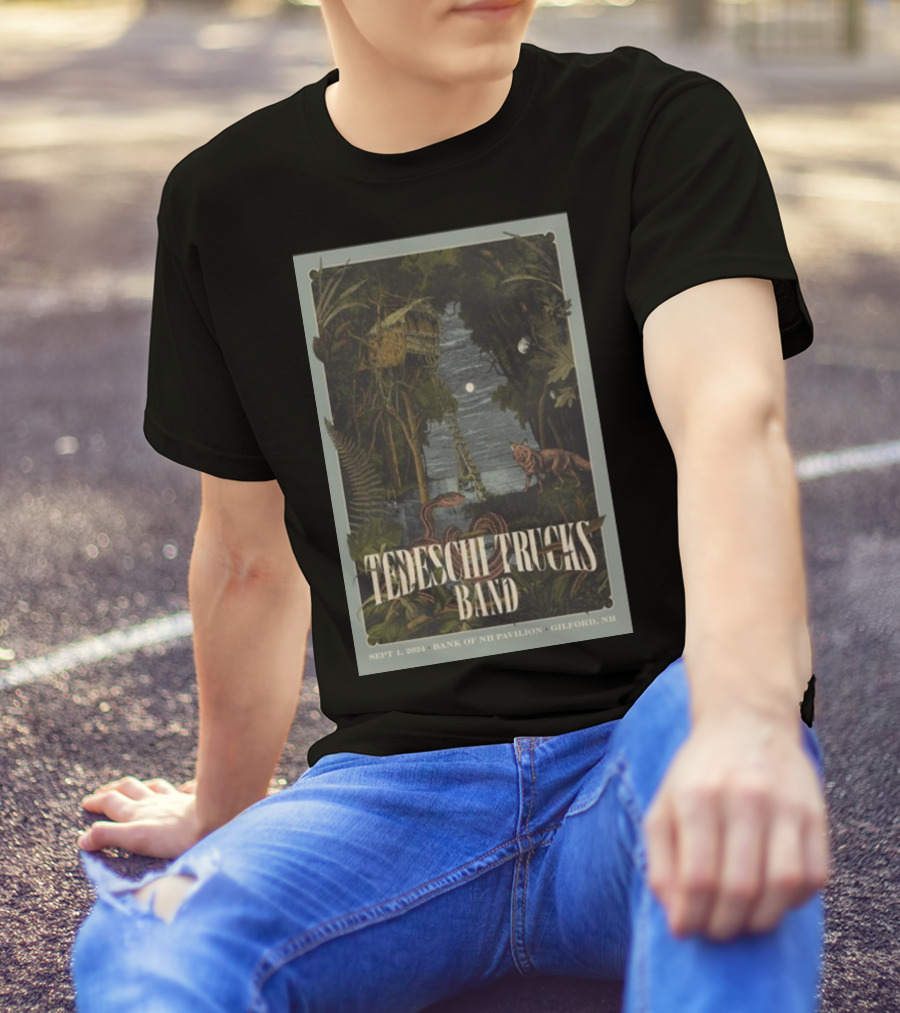 Tedeschi Trucks Band September 1 2024 Bank Of NH Pavilion Gilford NH Forest Creatures Moonlit Scene T-Shirt