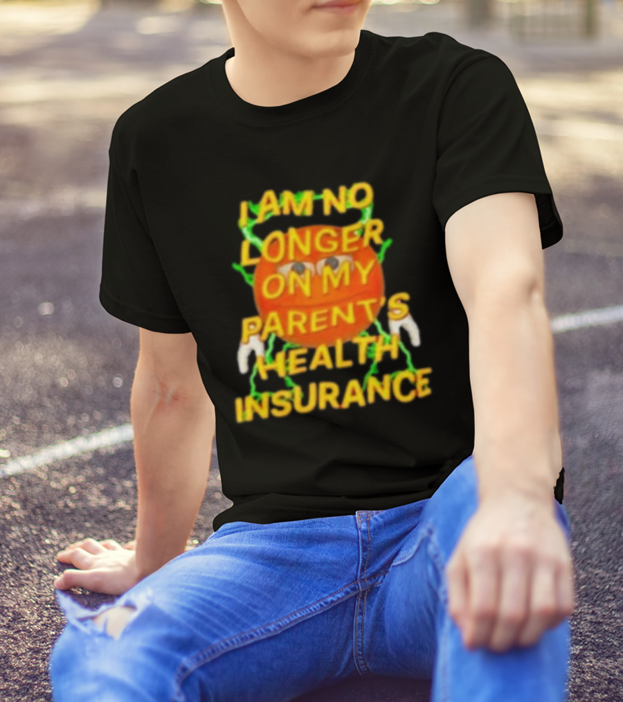 I Am No Longer On My Parent's Health Insurance Emoji Style With Lightning Background T-Shirt