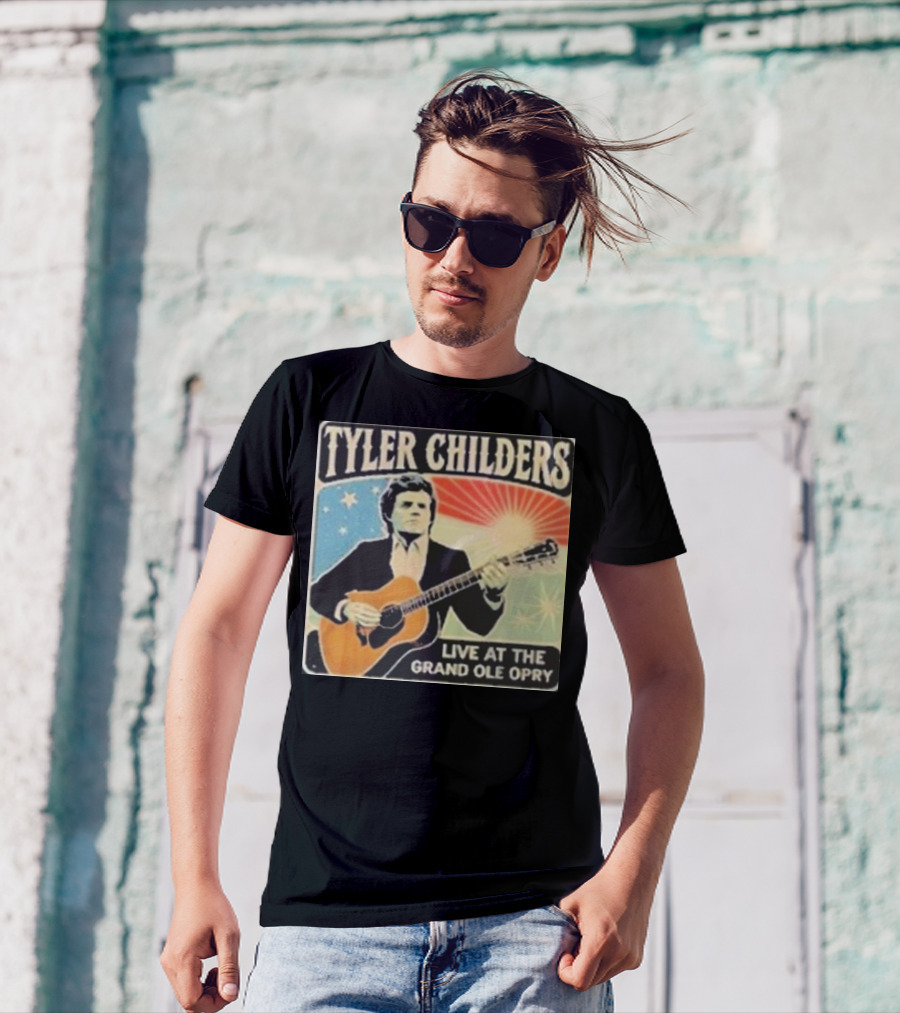 Tyler Childers Live Performance With Guitar At The Grand Ole Opry Iconic Event T-Shirt