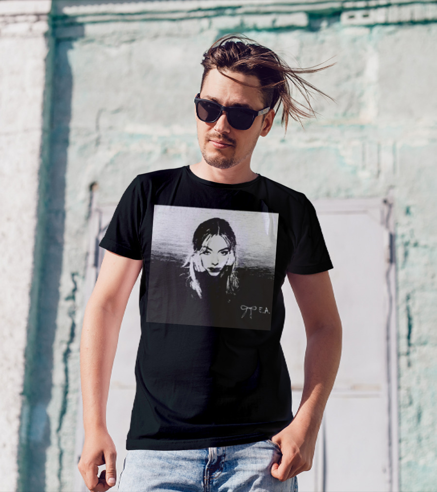 Eileen Alister The Alister E.A. Monochrome T-Shirt