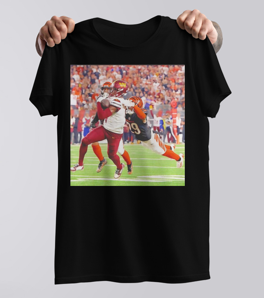 Washington Commanders Terry McLaurin Vs Cincinnati Bengals Cam Taylor-Britt Action Play T-Shirt