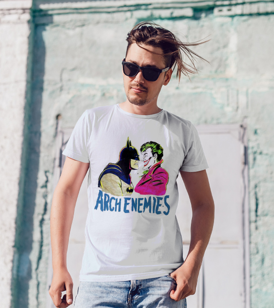 Batman Joker Arch Enemies Comics Face-Off Iconic Showdown T-Shirt