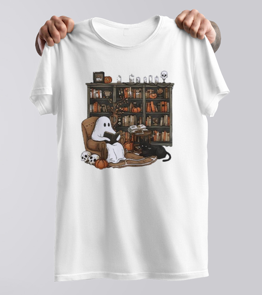 Retro Ghost Reading Books Skeletons Pumpkins Black Cat Library T-Shirt