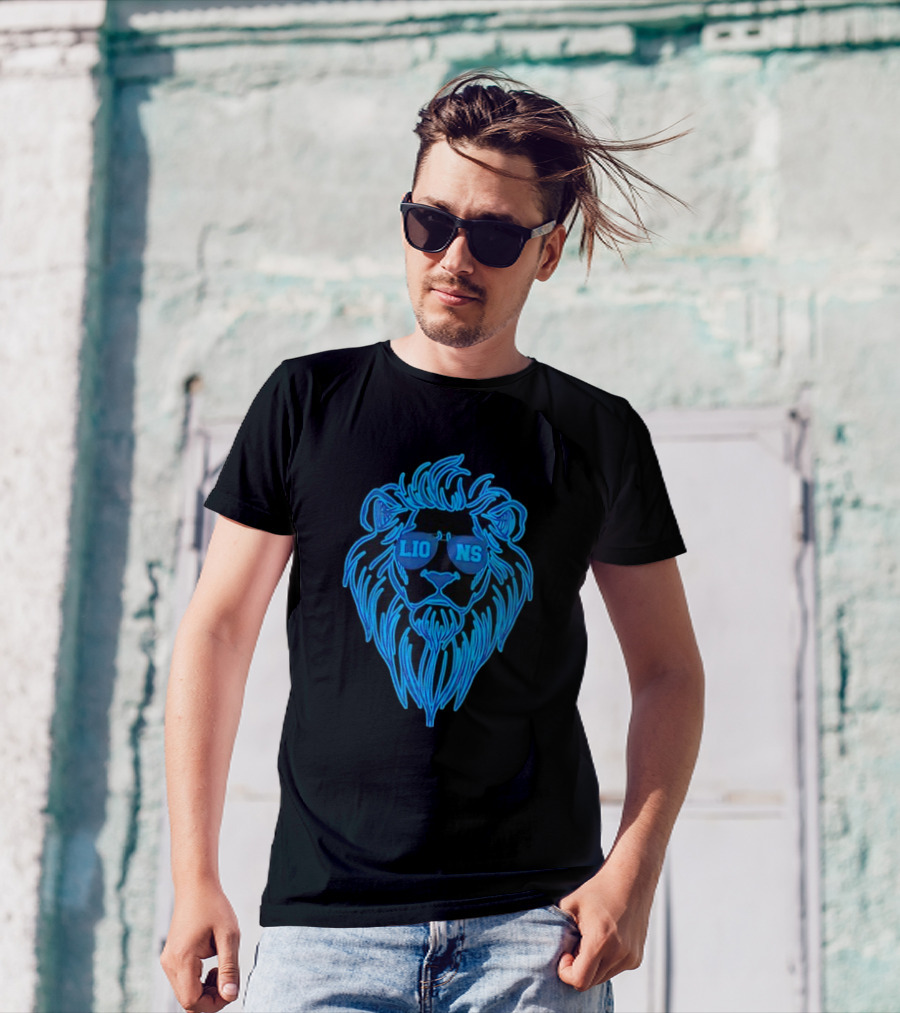 Detroit Lions Football Mascot With Sunglasses T-Shirt