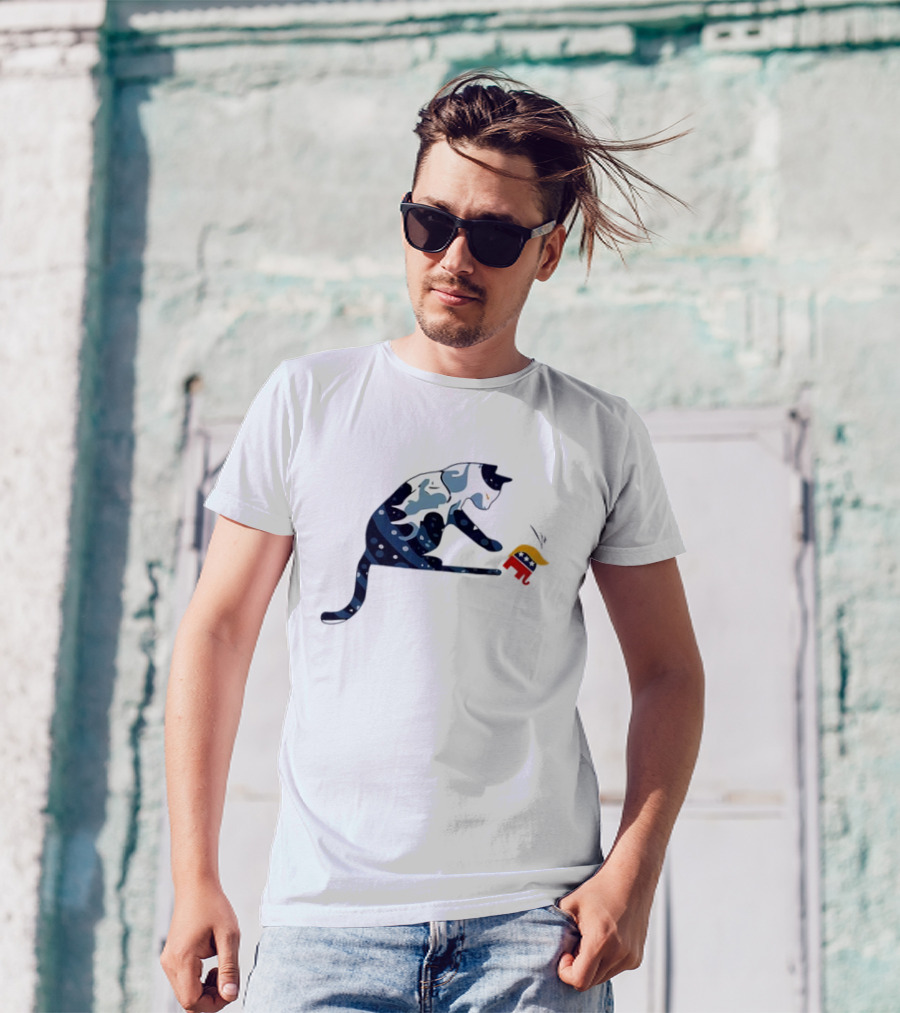 Cat Lovers Kamala Harris Blue Cat Playing With GOP Elephant T-Shirt