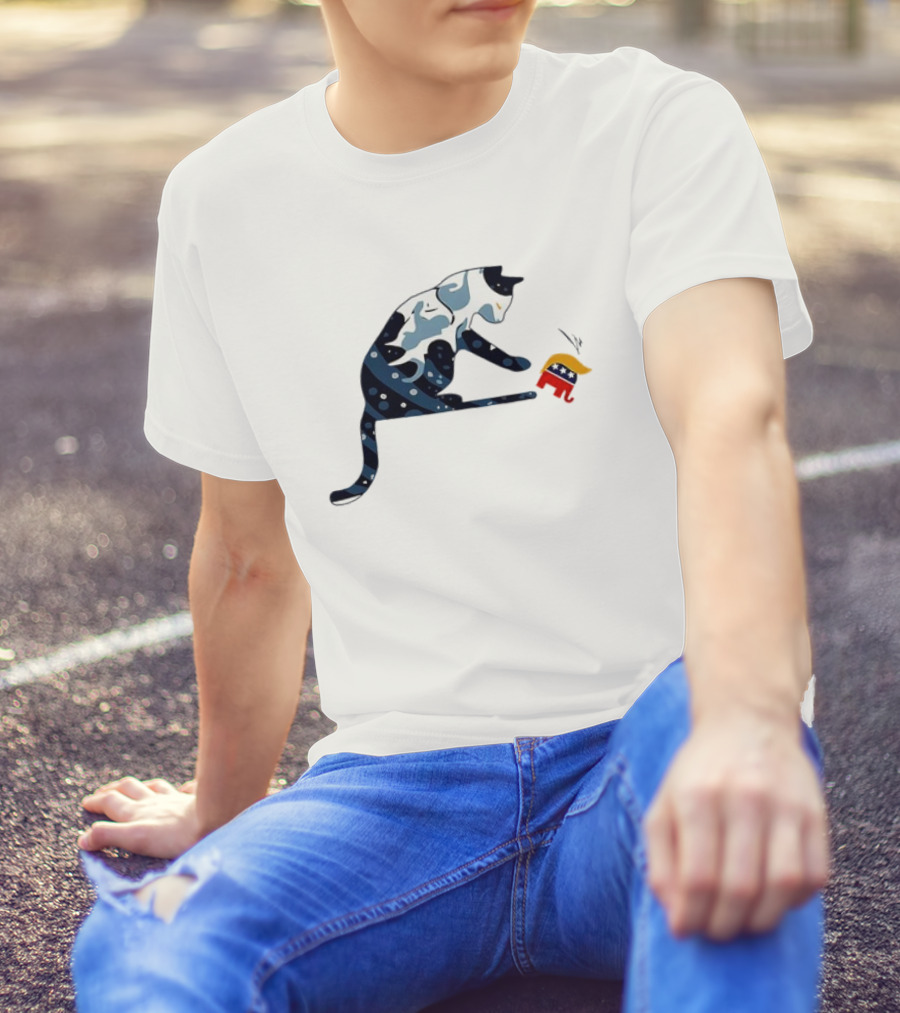 Cat Lovers Kamala Harris Blue Cat Playing With GOP Elephant T-Shirt