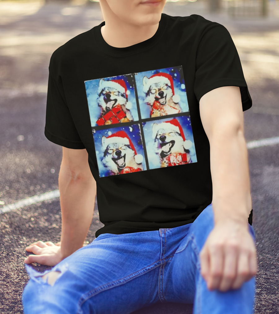 Festive Wolf Santa Hat Selfie Christmas T-Shirt