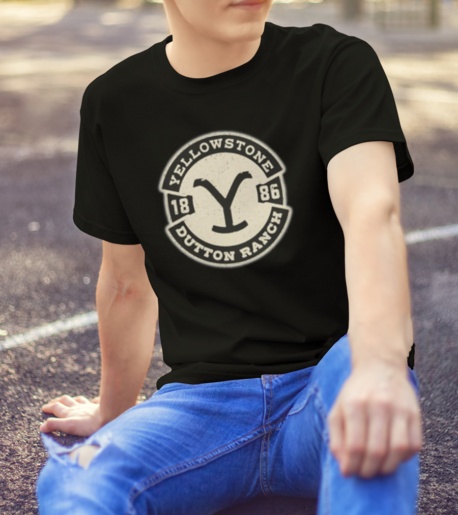 Yellowstone Dutton Ranch 1886 Badge Retro T-Shirt