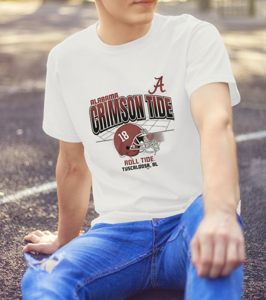 Alabama Crimson Tide 18 Helmet Roll Tide Tuscaloosa Football Grid Vintage T-Shirt