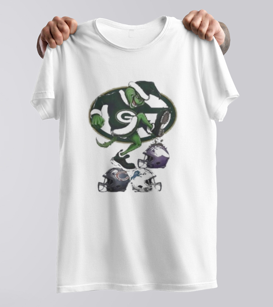 Green Bay Packers Christmas Grinch Crushing NFL Rivals Helmets T-Shirt