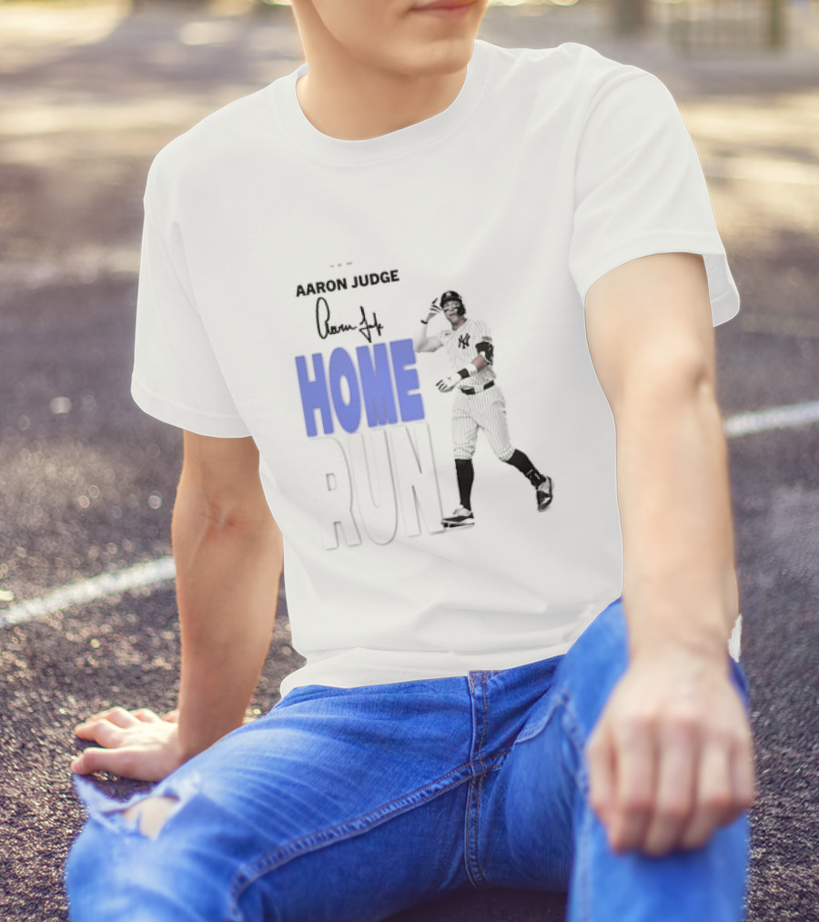 Aaron Judge Home Run New York Yankees Signature T-Shirt