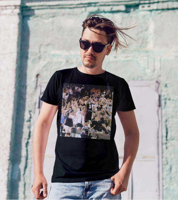 Dwyanewade Historic NBA Courtside Celebration Miami Heat #3 Dwyane Wade Moments T-Shirt