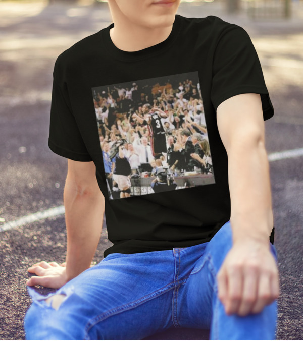 Dwyanewade Historic NBA Courtside Celebration Miami Heat #3 Dwyane Wade Moments T-Shirt