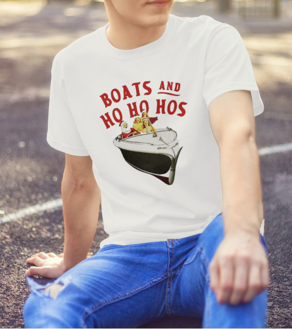 Santa Claus Boats And Ho Ho Hos Christmas Boat Party Holiday Fun T-Shirt