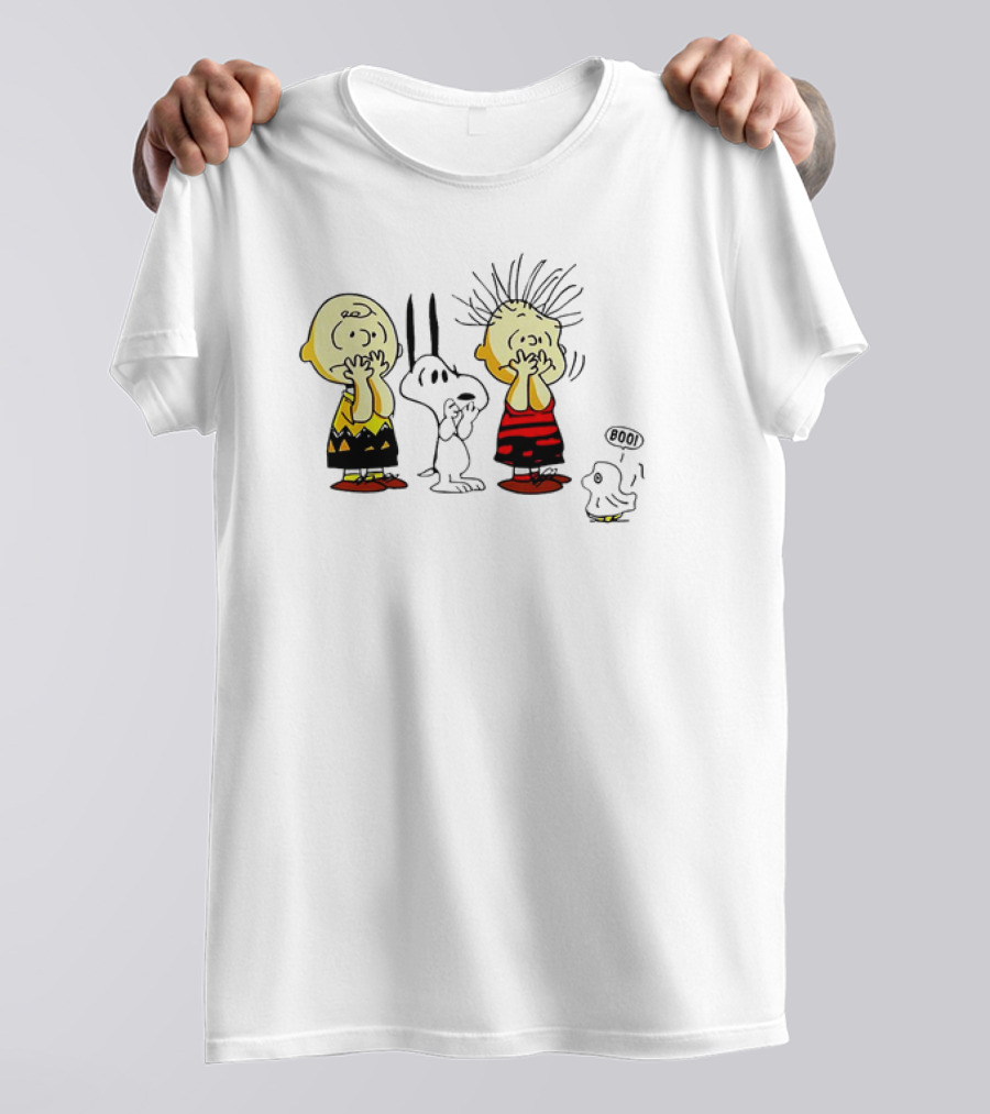 Peanuts Halloween Charlie Brown Snoopy Boo Ghost Scene T-Shirt