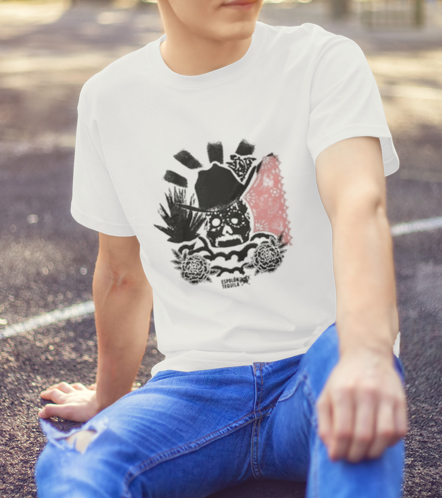 Los Espíritus Espolon Tequila Skull With Agave And Floral Elements T-Shirt