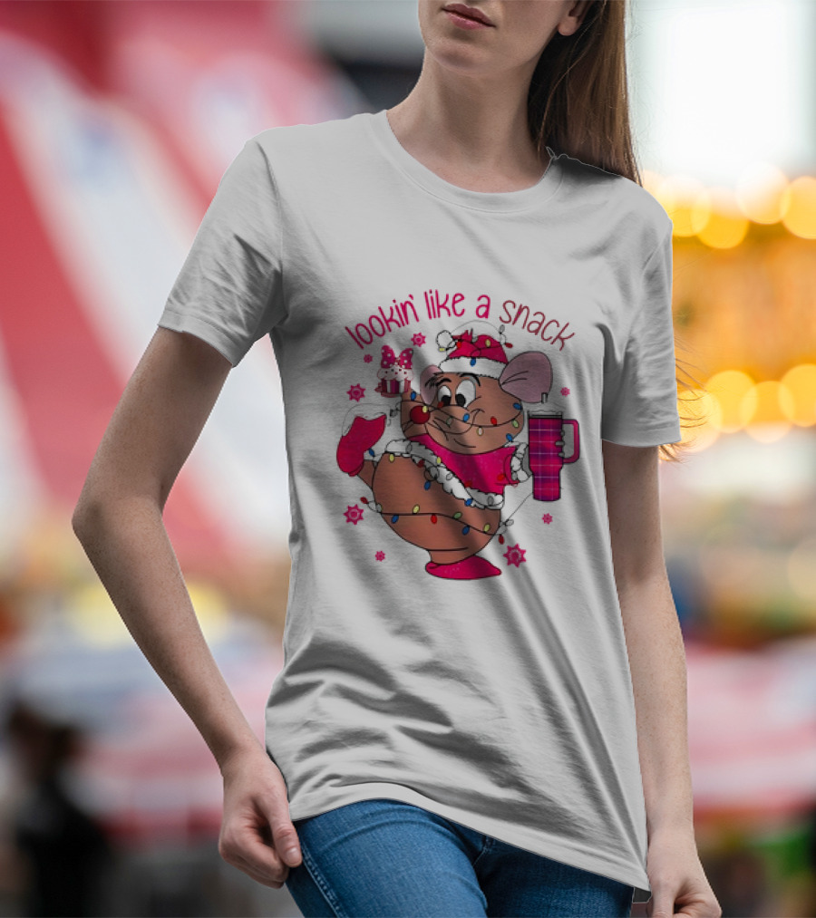 Lookin’ Like A Snack Christmas Mouse Holding Cupcake And Drink T-Shirt