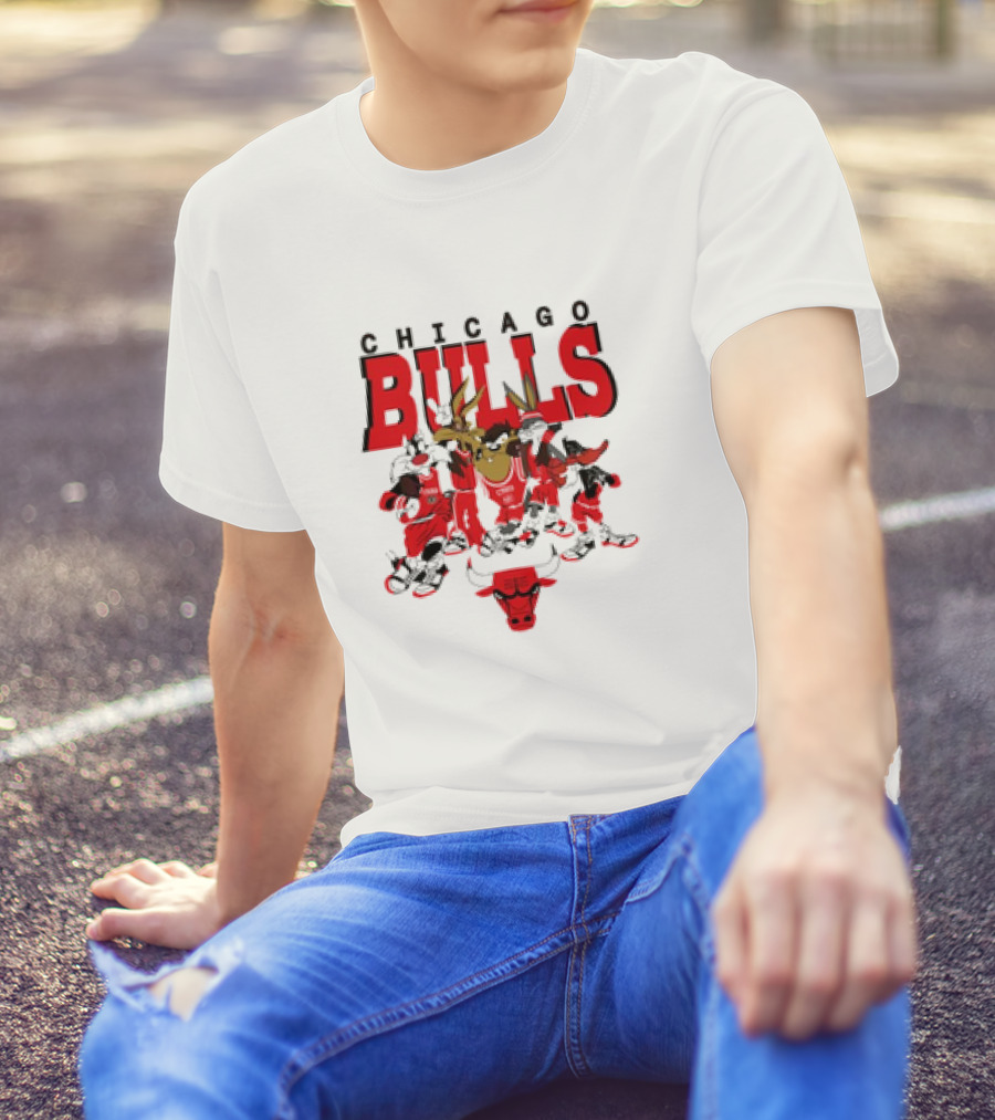 Chicago Bulls Looney Tunes NBA Basketball Cartoon Characters T-Shirt