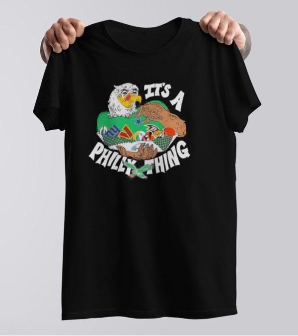 Philadelphia Eagles Christmas It's A Philly Thing With Eagle Holding Giants And Cowboys T-Shirt